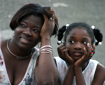 mother and daughter, St Domingo