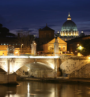 Roma by night