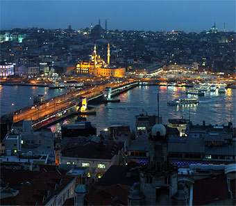 Isanbul Galata bridge