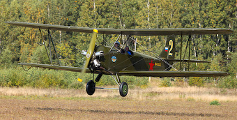 U-2 landing